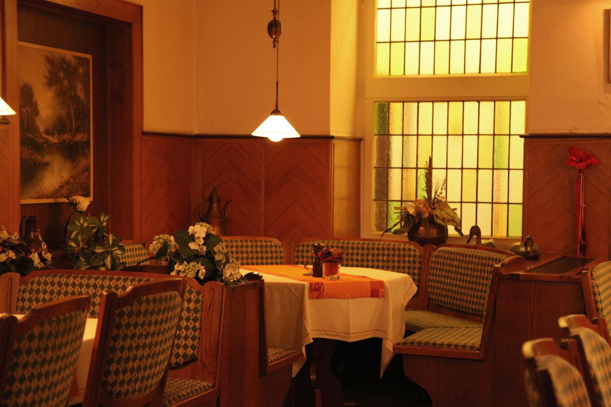 Ackfeld Hotel-Restaurant 부렌 외부 사진